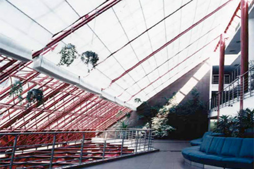 солнцезащитные системы - зимние сады - с электроподъёмом штор или жалюзи